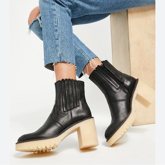 Free People James Leather Chelsea Boot - Picture 1 of 7